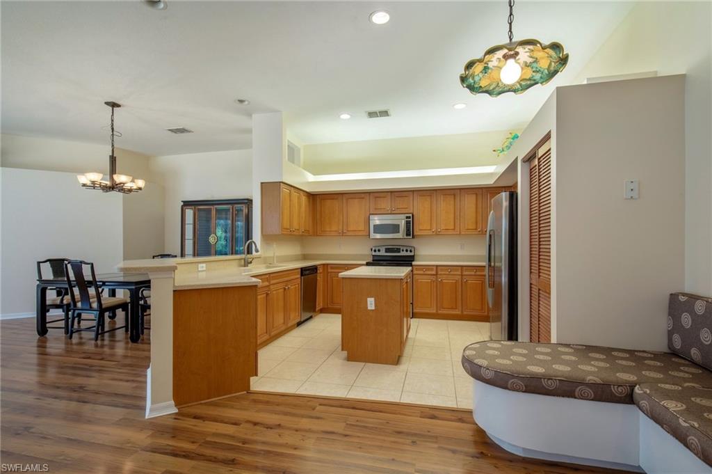 LIGHTHOUSE BAY - Residential