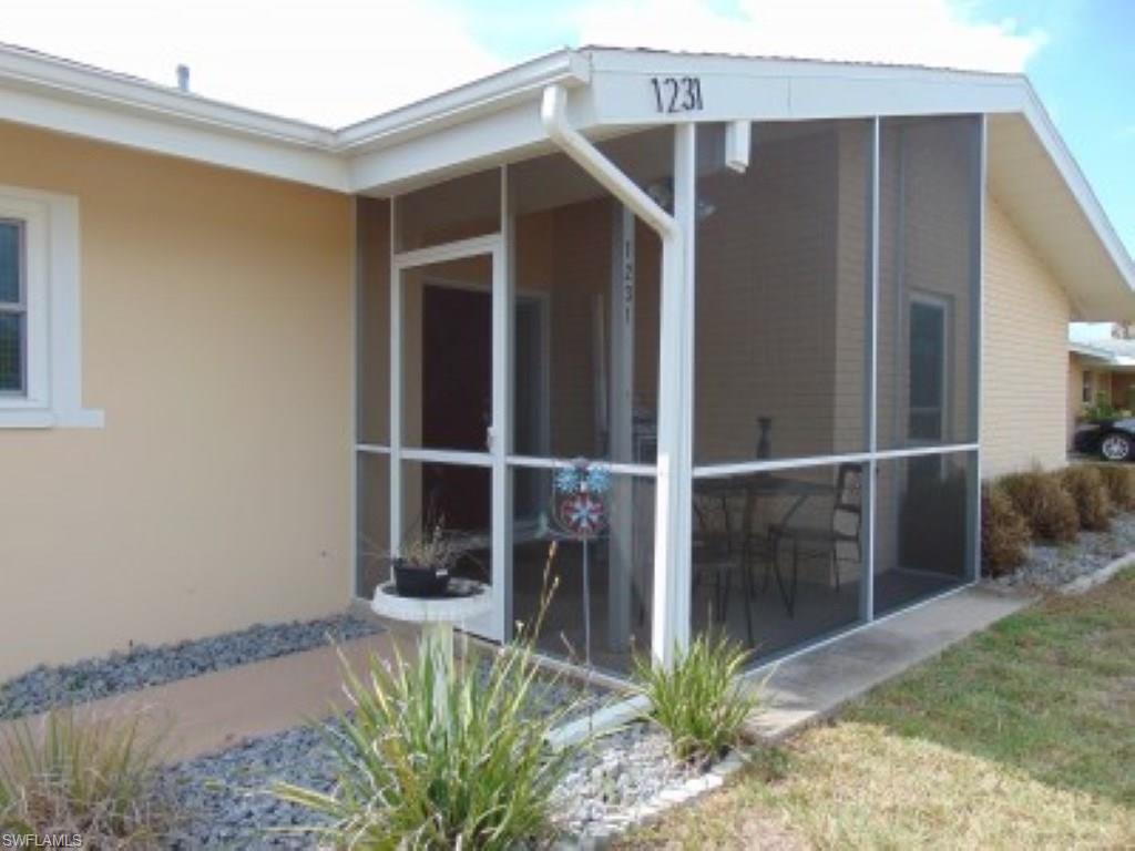 CAPE CORAL - Residential