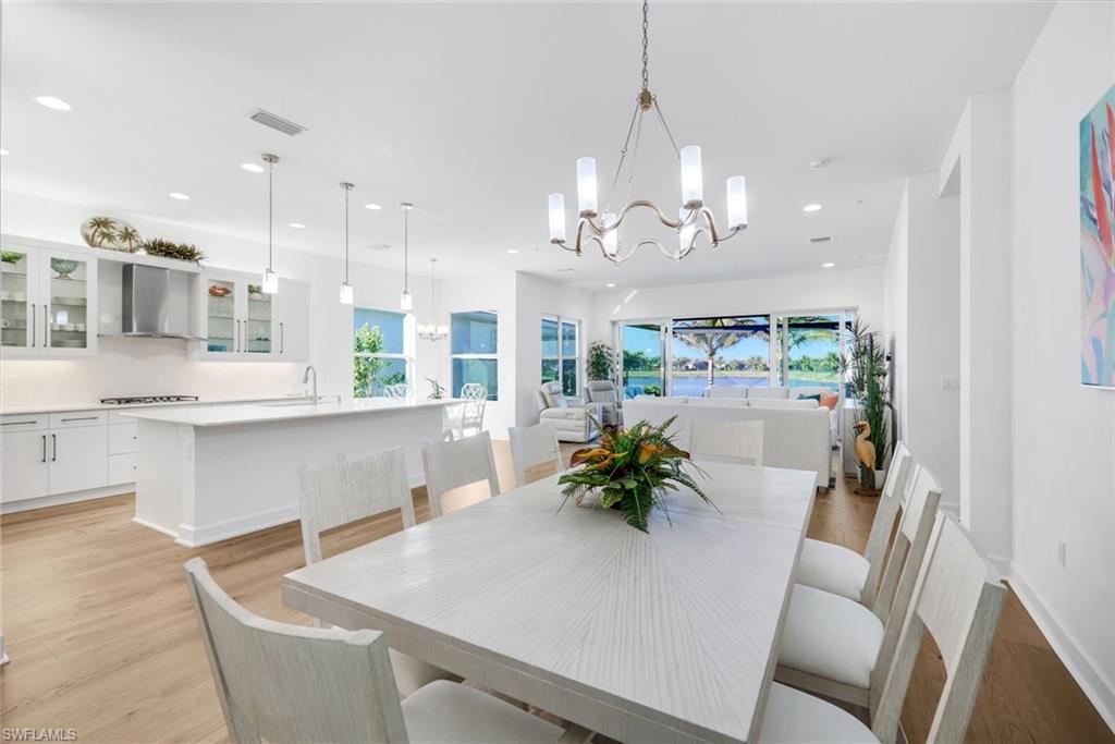 VALENCIA TRAILS - Residential