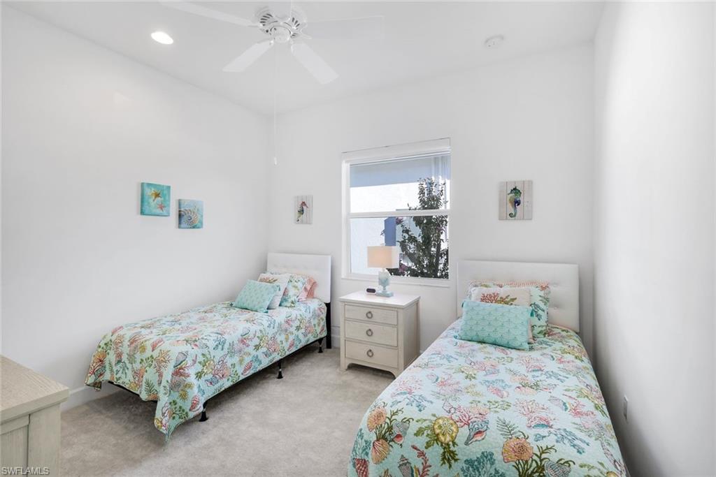 VALENCIA TRAILS - Residential