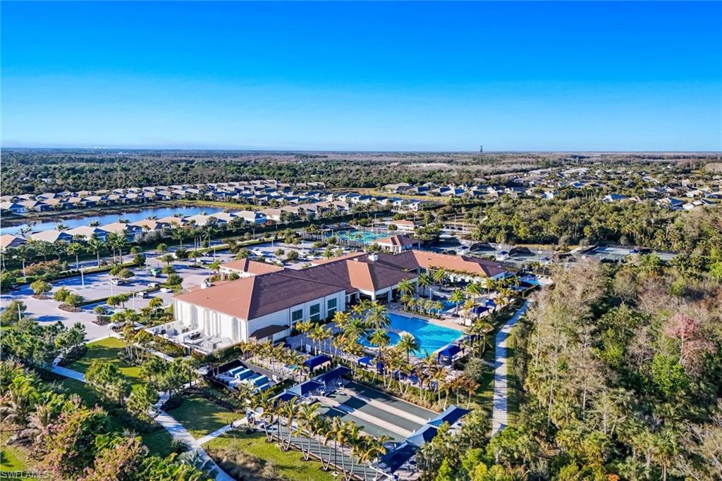 VALENCIA TRAILS - Residential