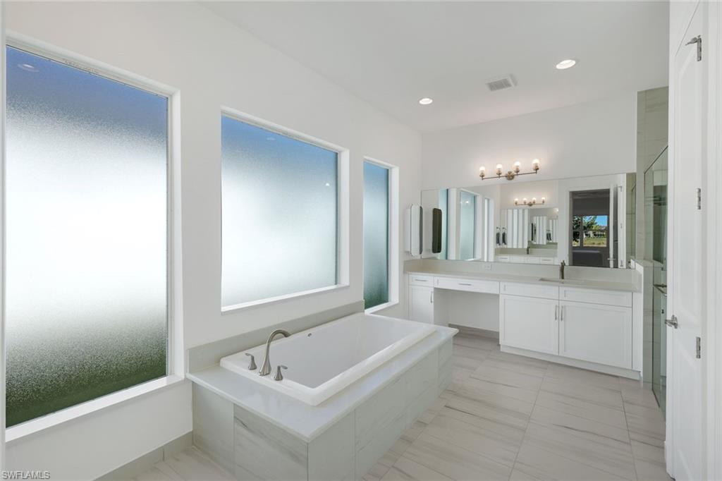 VALENCIA TRAILS - Residential