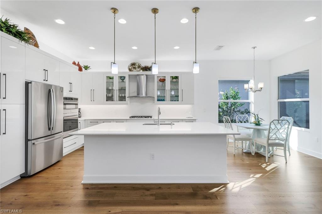 VALENCIA TRAILS - Residential