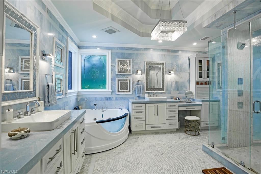 OAKES ESTATES - Residential