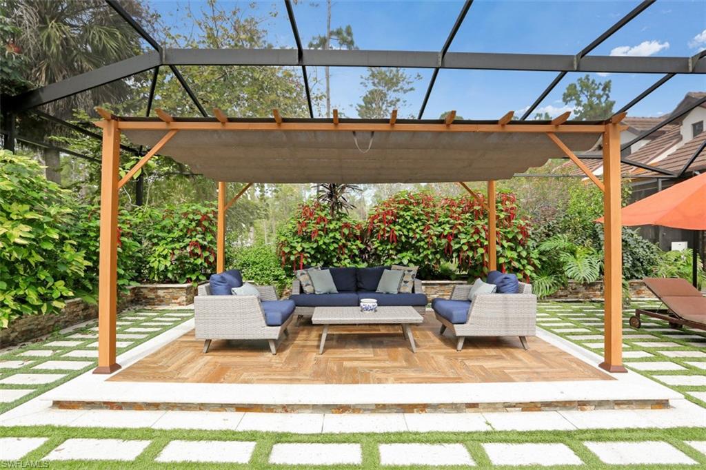 OAKES ESTATES - Residential