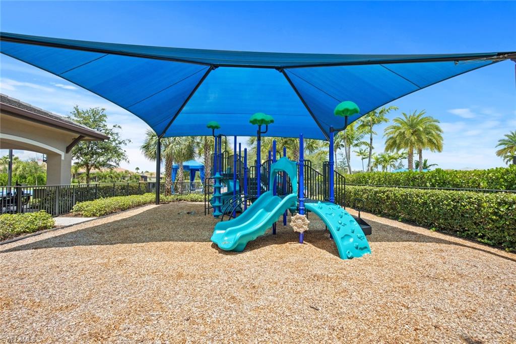 MARINA BAY - Residential Lease