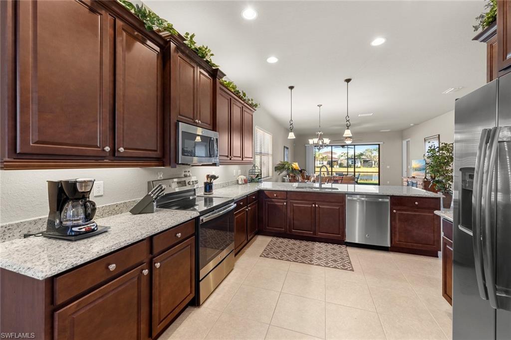 MARINA BAY - Residential Lease