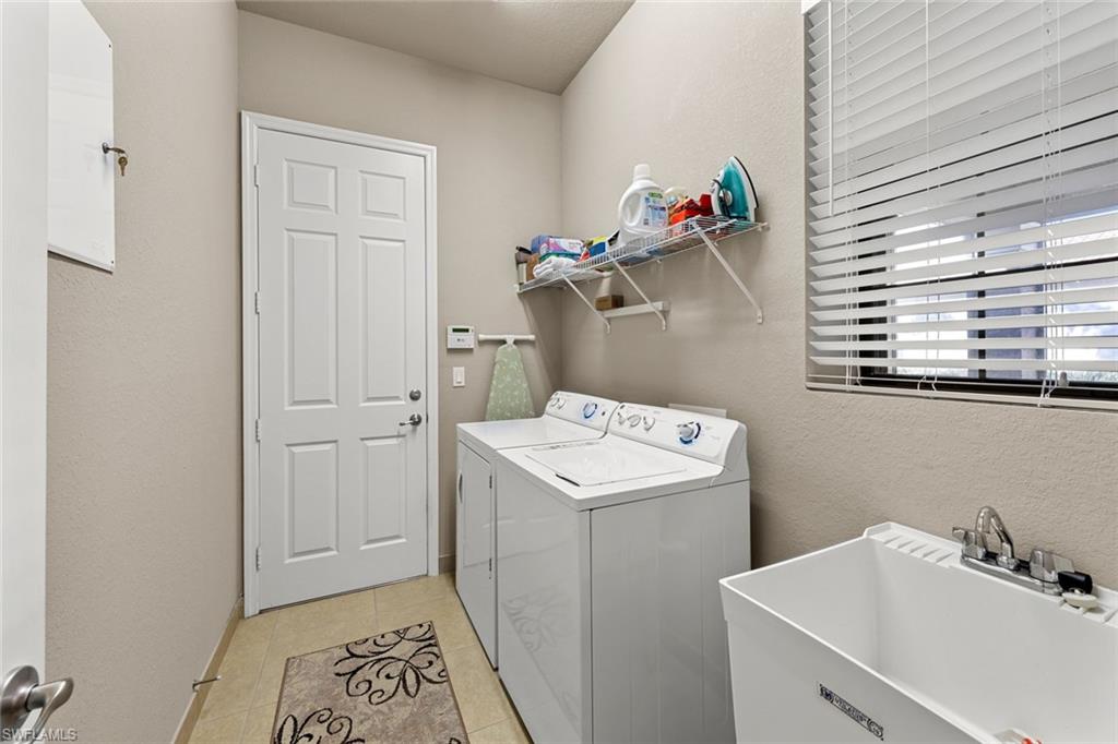 MARINA BAY - Residential Lease