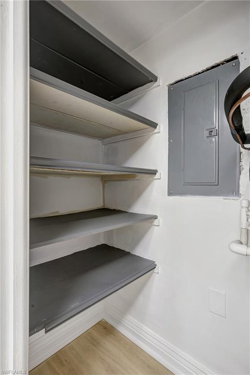 CAPEWAY CONDO - Residential