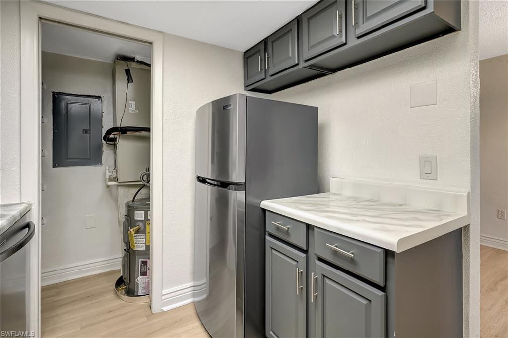 CAPEWAY CONDO - Residential