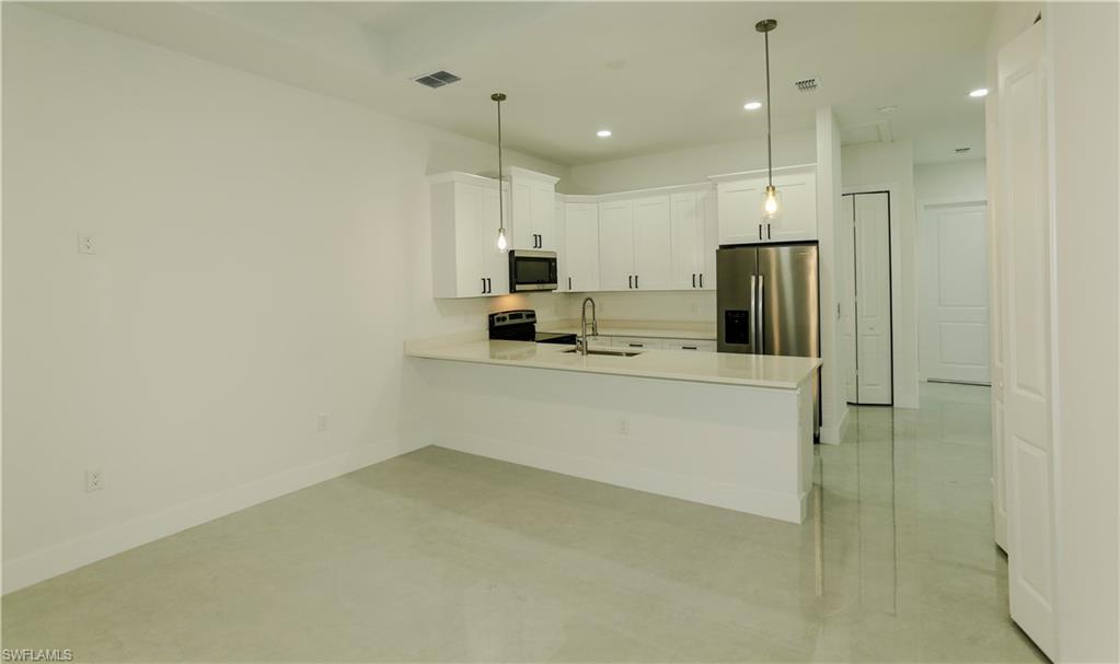 LEHIGH ESTATES - Residential Lease