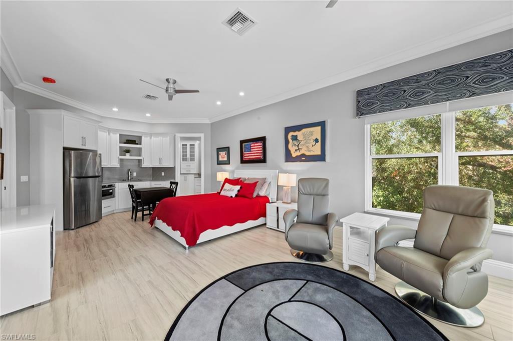 QUAIL WEST - Residential