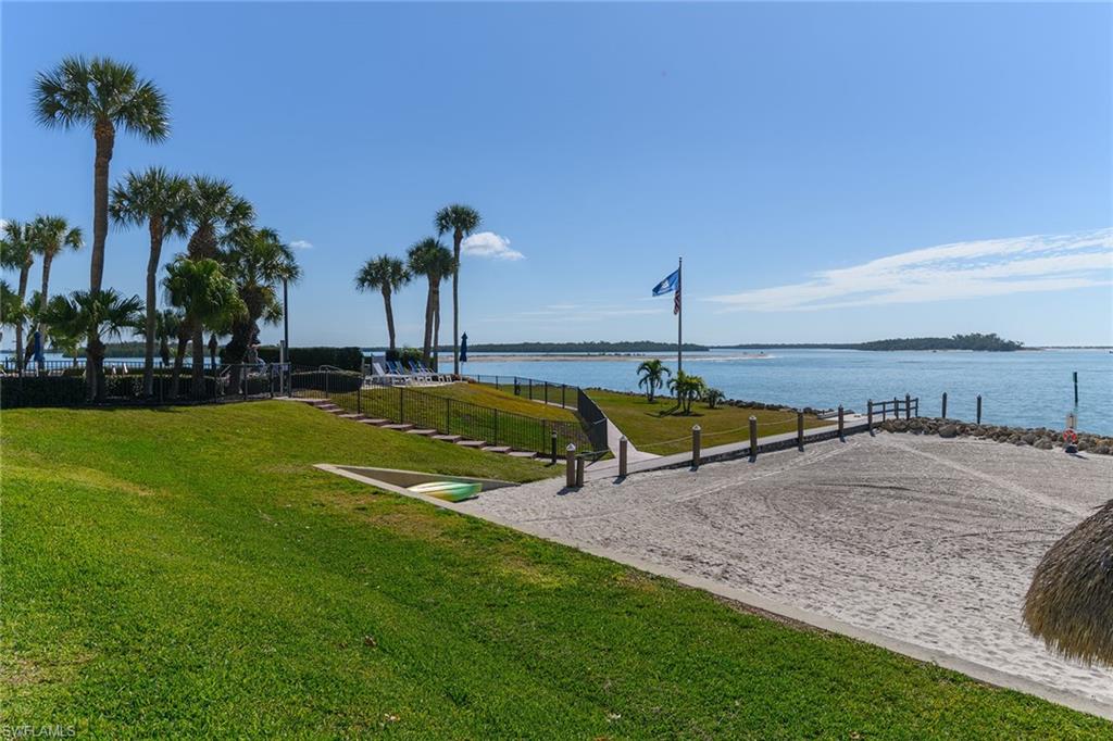 SHIPPS LANDING - Residential