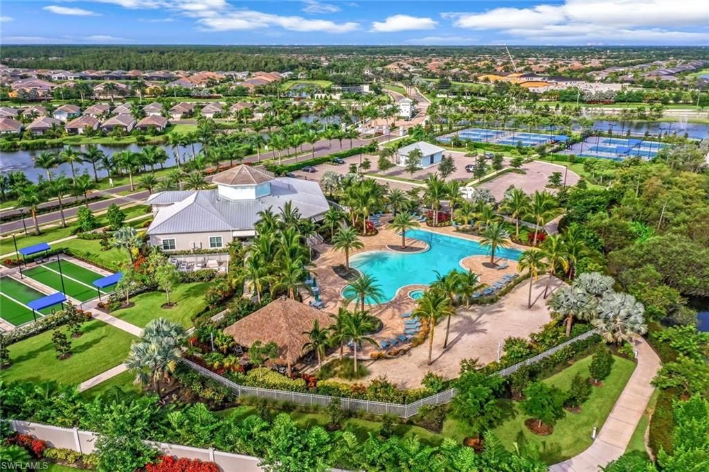 Photo of 28105 Captiva Shell LOOP, BONITA SPRINGS, FL 34135 (MLS # 226017953)