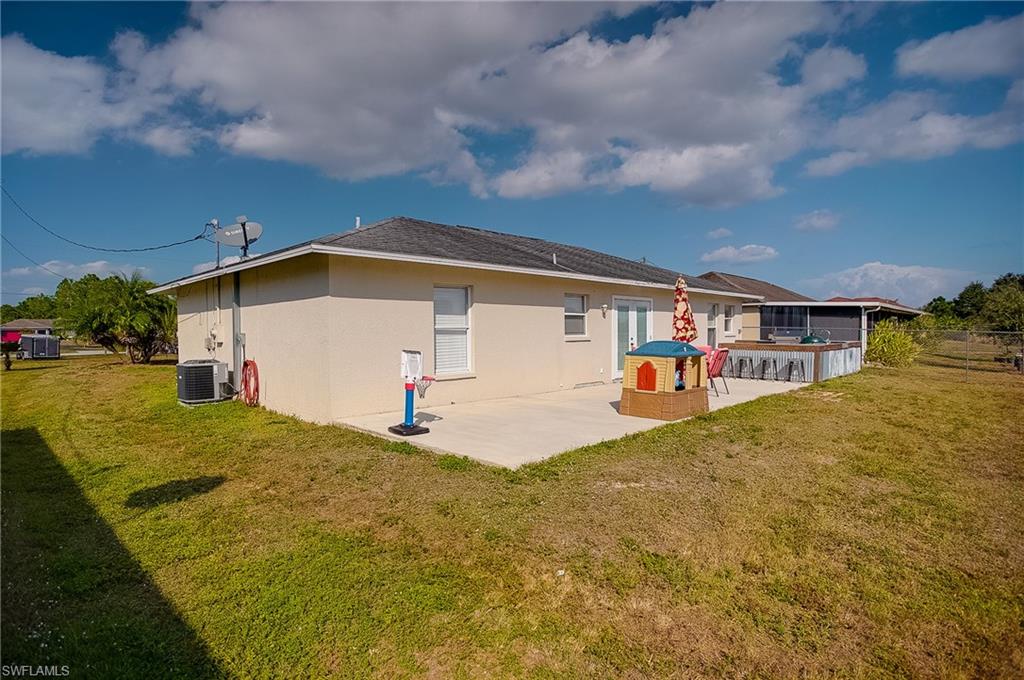 GOLDEN GATE ESTATES - Residential