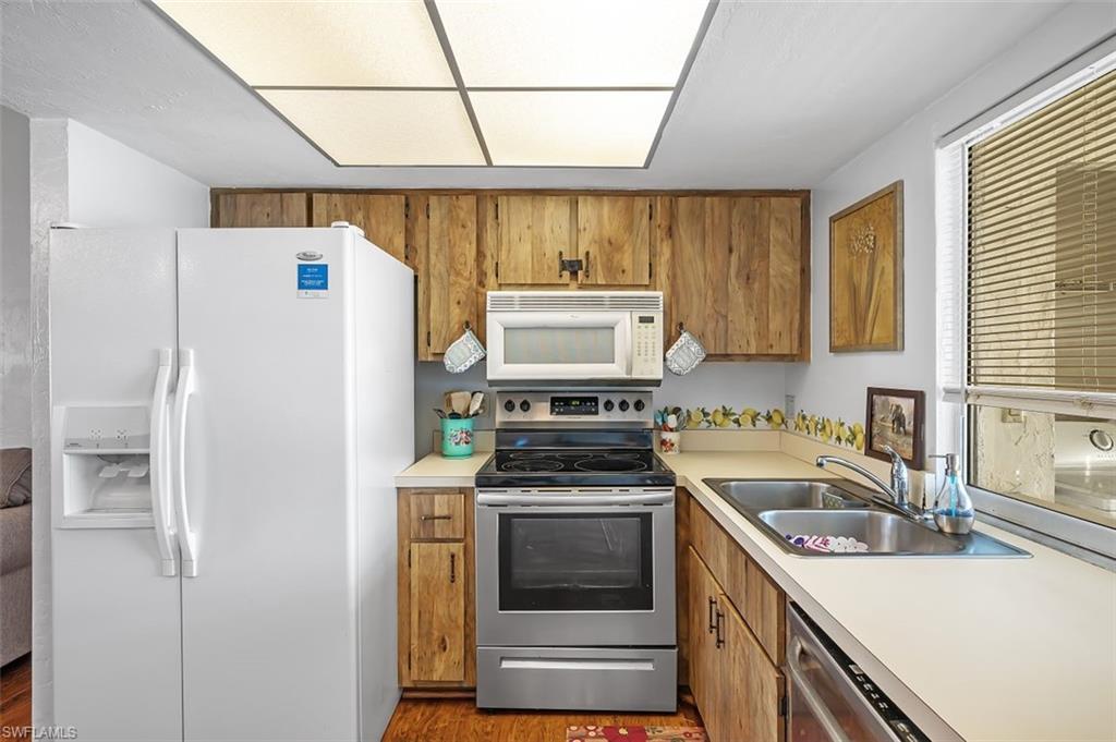 YORKTOWNE CONDO - Residential