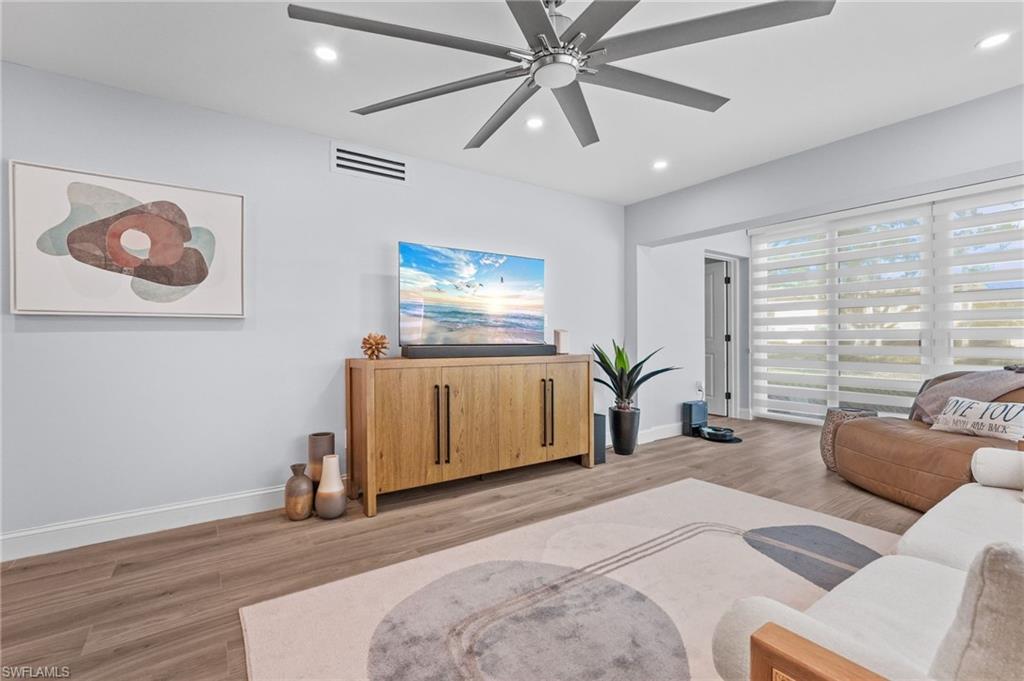 BANYAN CLUB - Residential