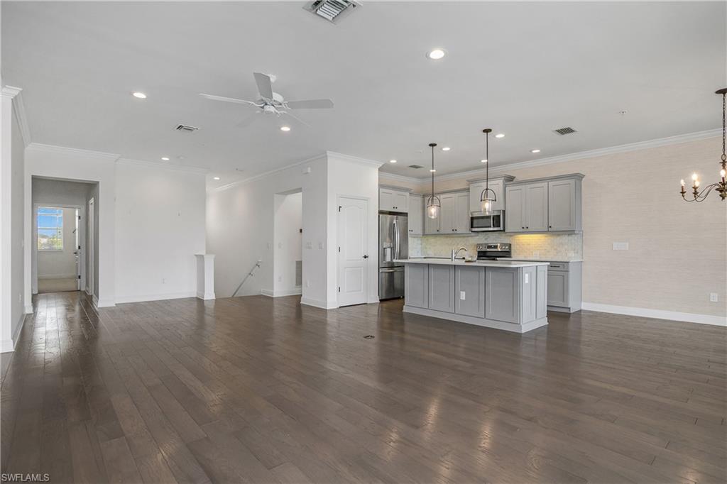 RICHMOND PARK - Residential