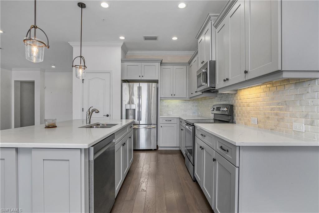 RICHMOND PARK - Residential