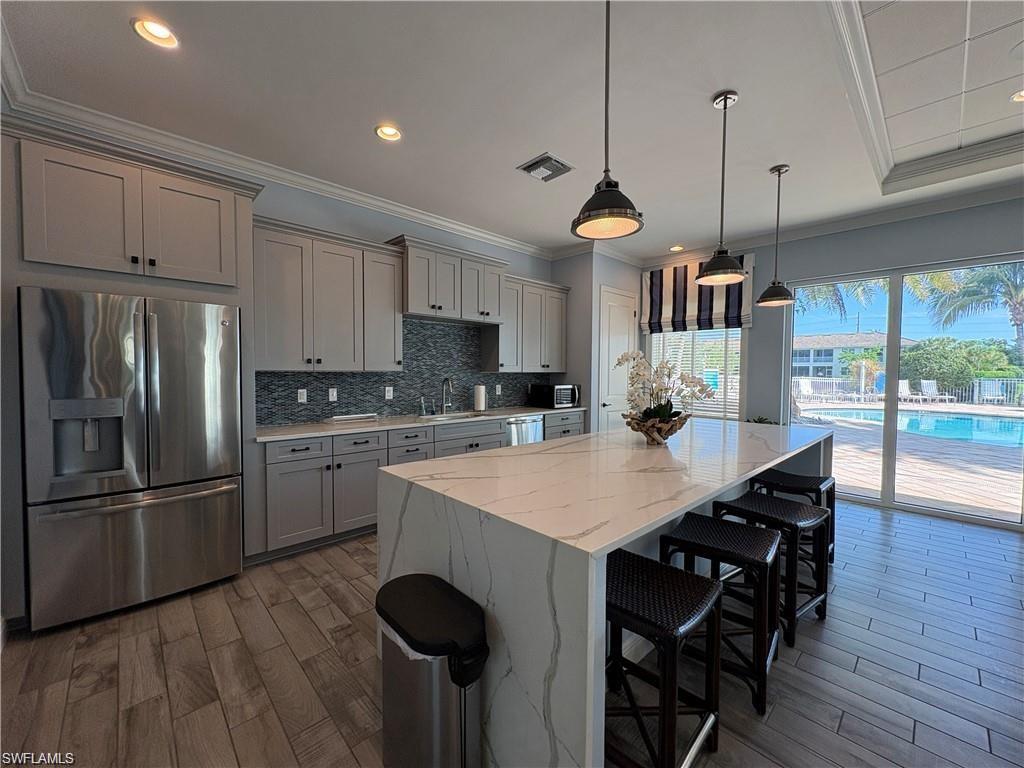 RICHMOND PARK - Residential