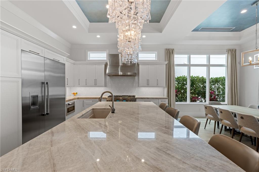 WINDWARD ISLE - Residential