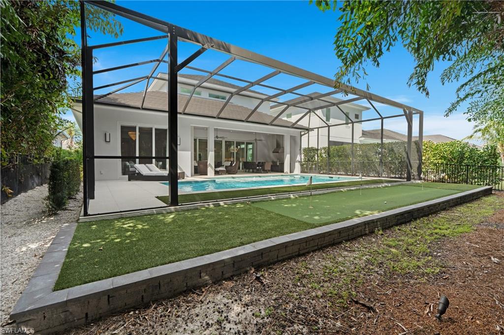 WINDWARD ISLE - Residential