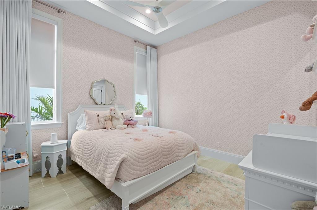 WINDWARD ISLE - Residential