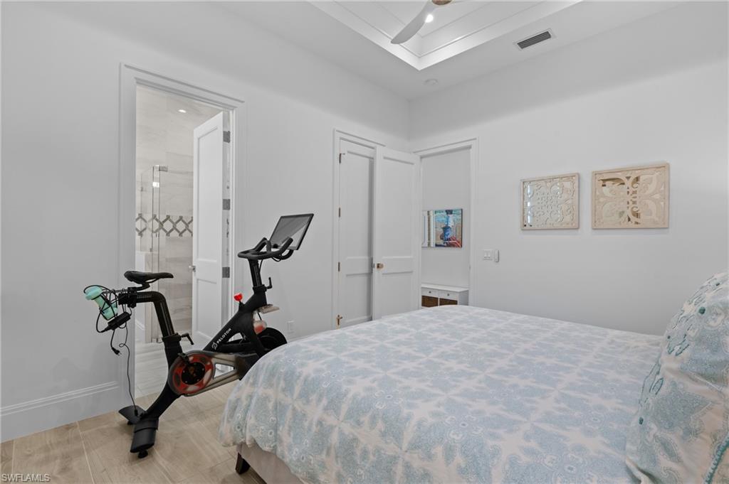 WINDWARD ISLE - Residential