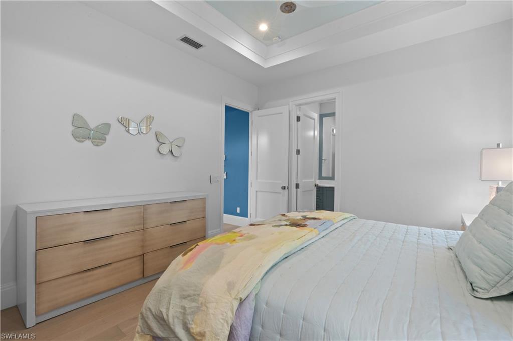 WINDWARD ISLE - Residential