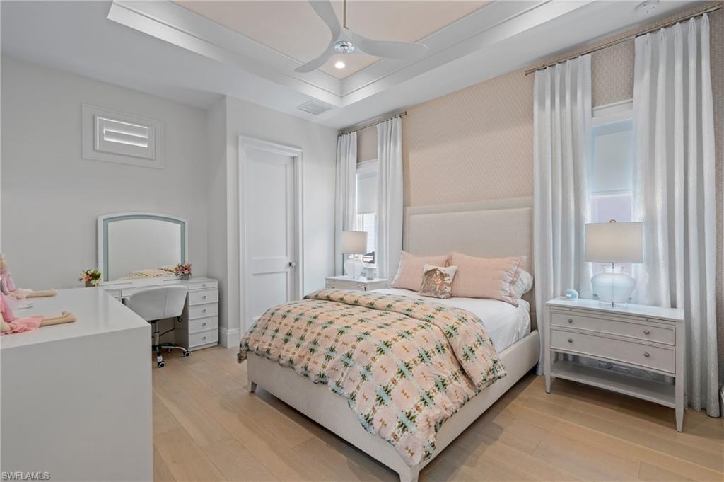 WINDWARD ISLE - Residential