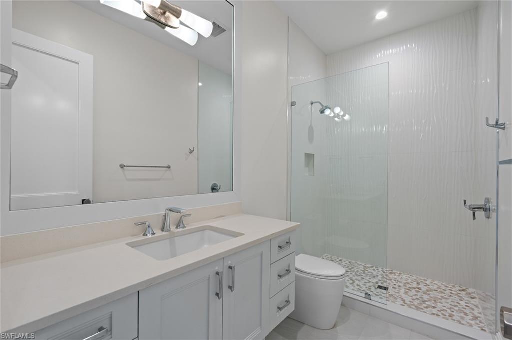 WINDWARD ISLE - Residential