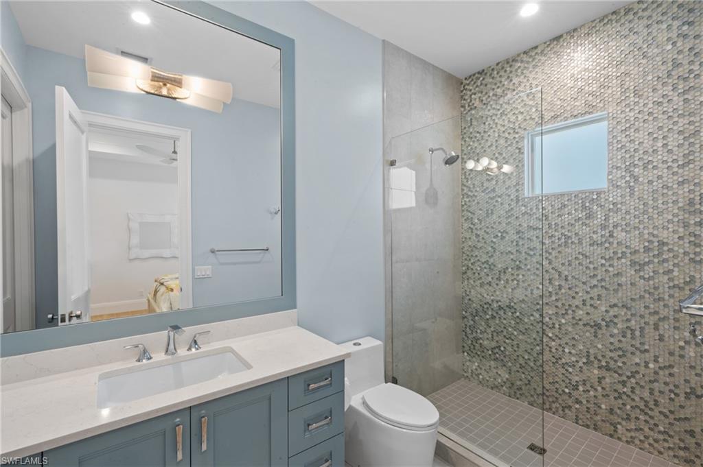 WINDWARD ISLE - Residential