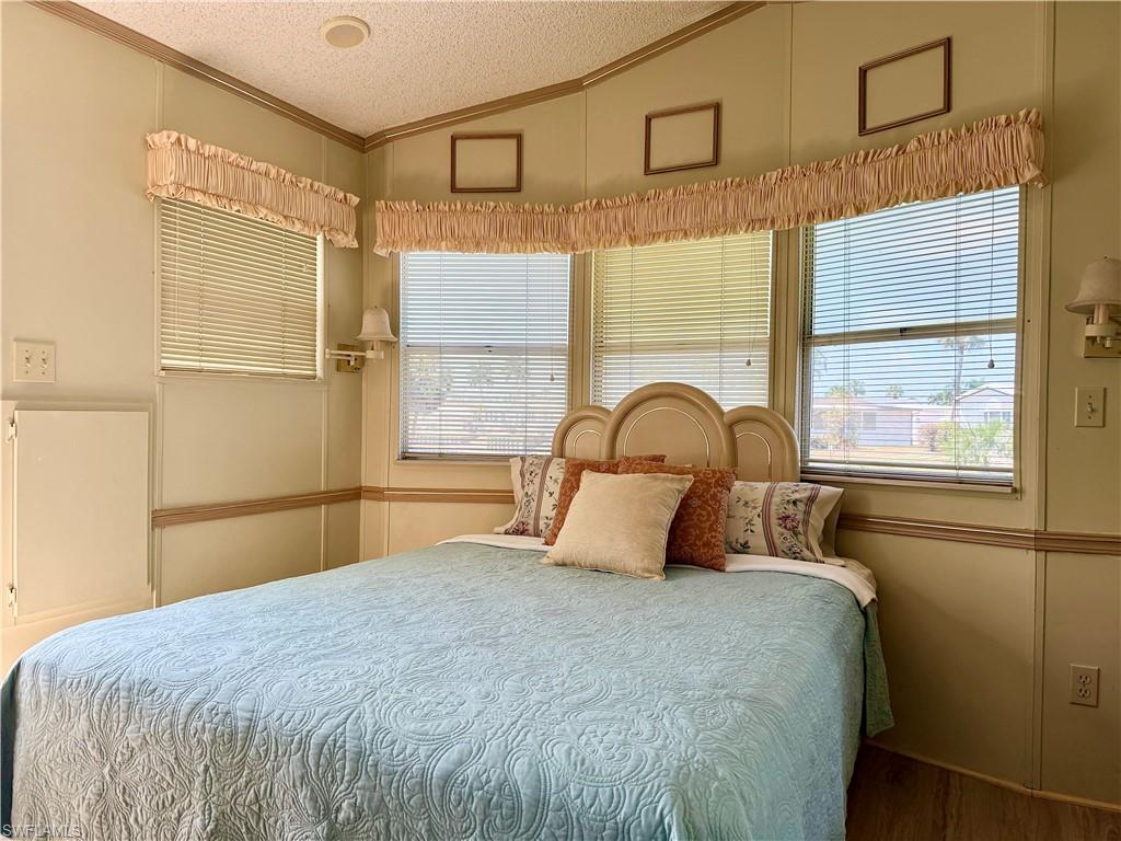 IMPERIAL WILDERNESS - Residential