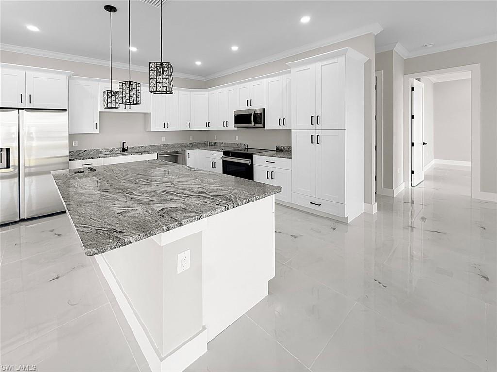 CAPE CORAL - Residential Lease