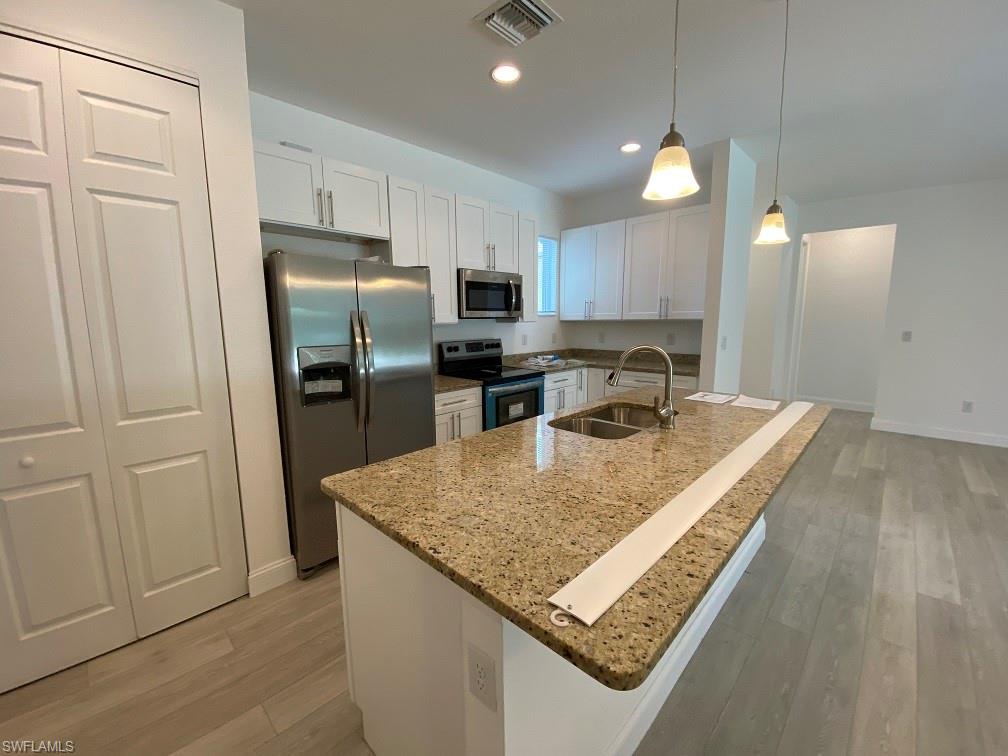 CAPE CORAL - Residential Lease