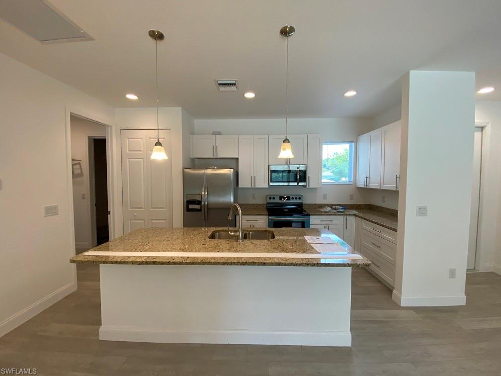 CAPE CORAL - Residential Lease