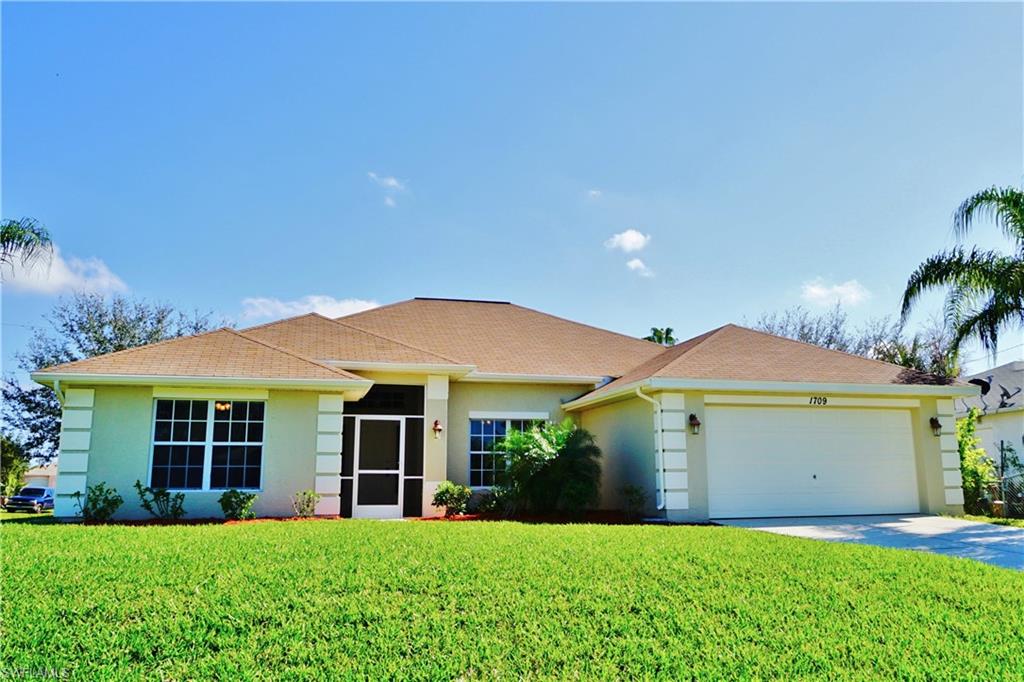 CAPE CORAL - Residential