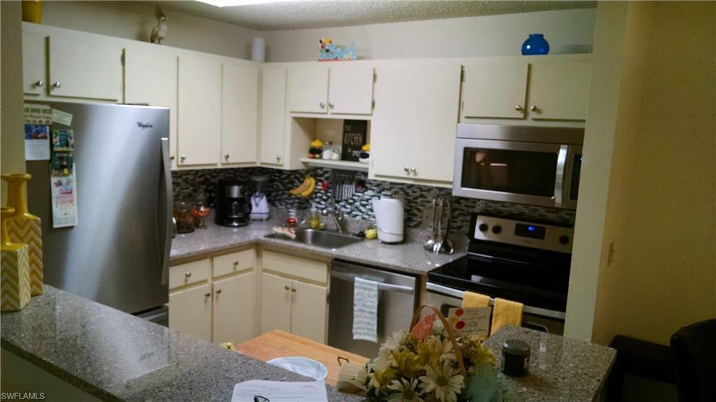 SUMMERLIN WOODS - Residential