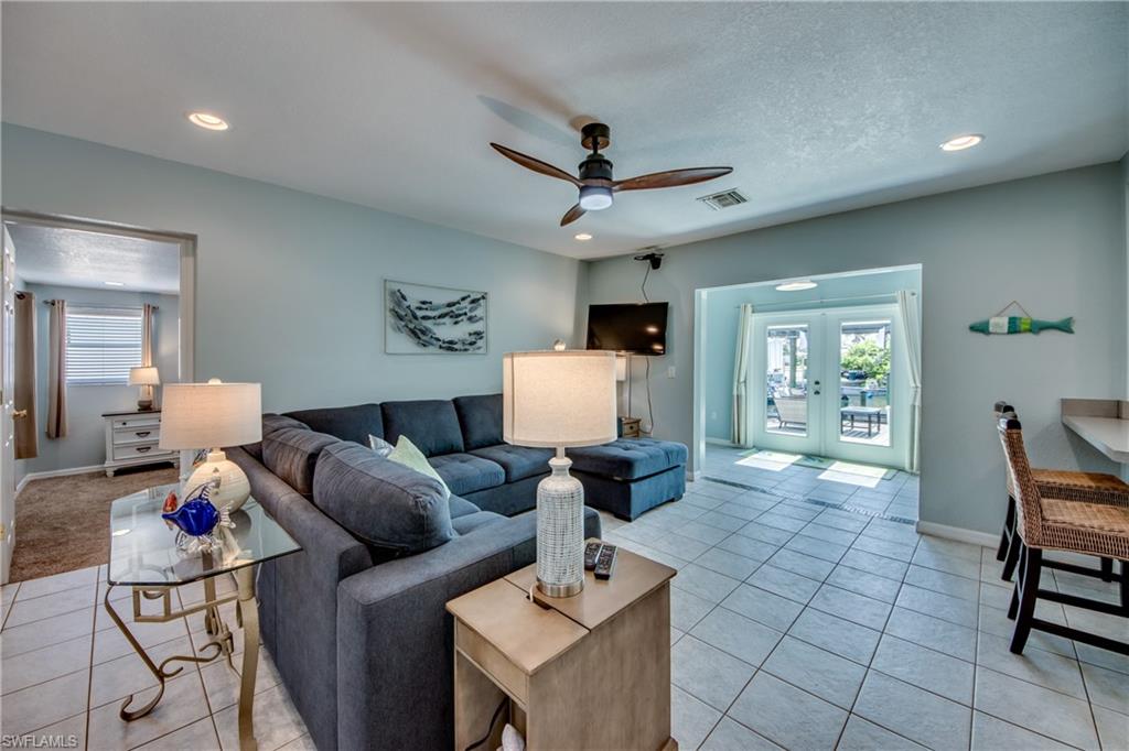 KNIGHTS BOKEELIA ISLE - Residential