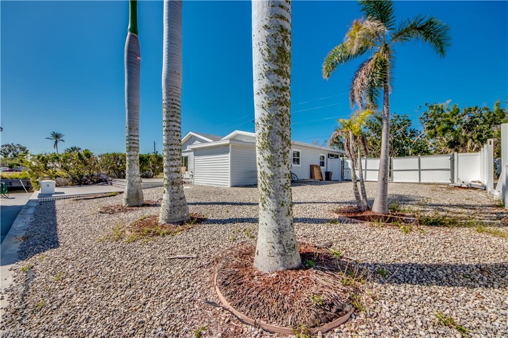 KNIGHTS BOKEELIA ISLE - Residential