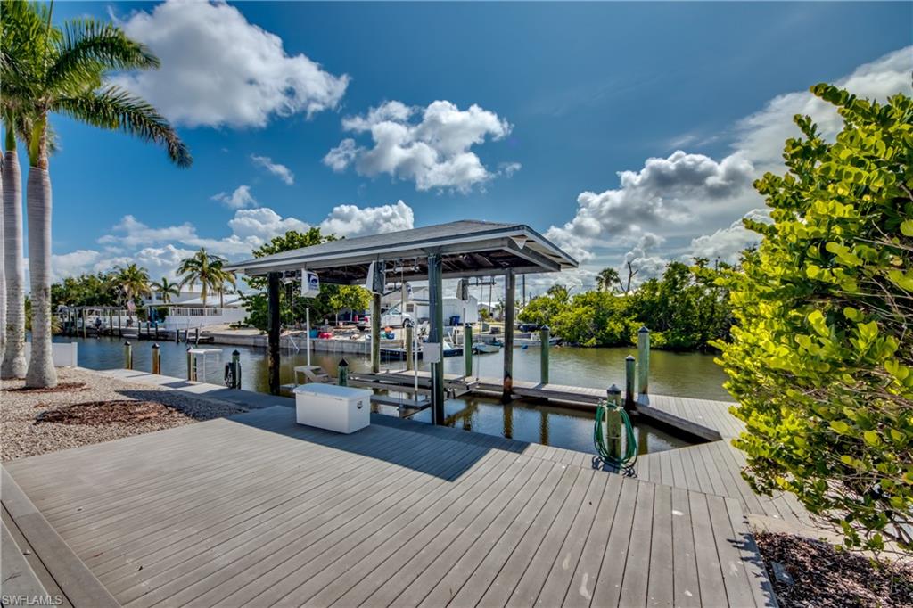KNIGHTS BOKEELIA ISLE - Residential