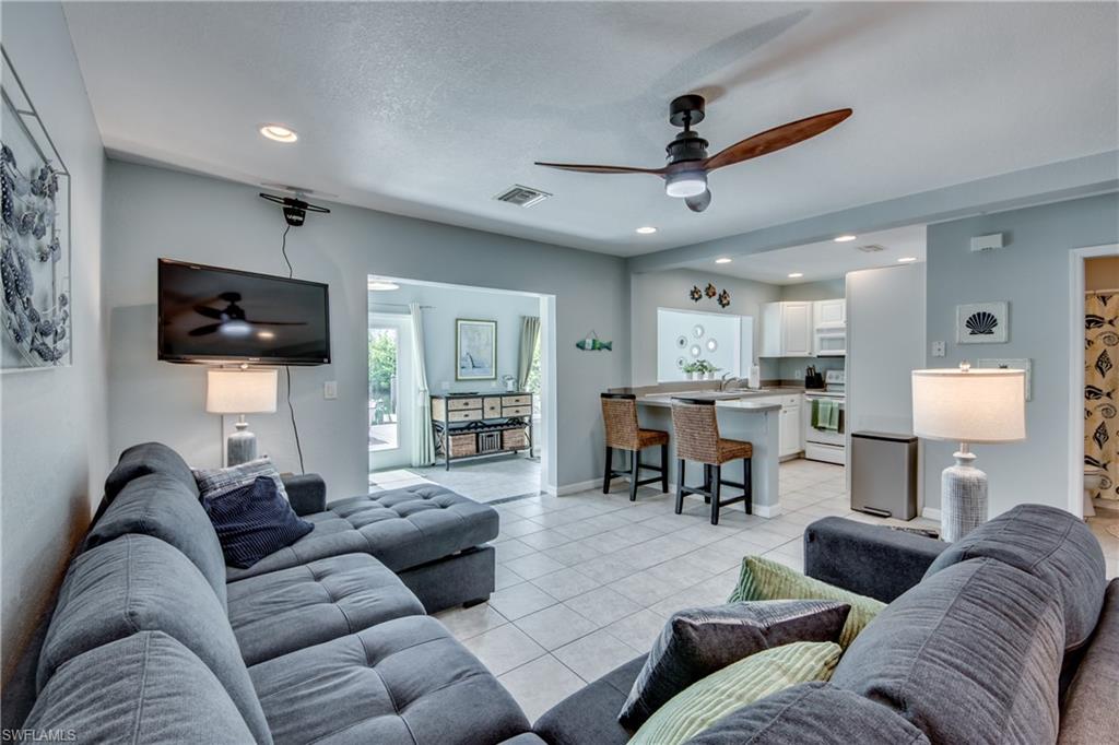 KNIGHTS BOKEELIA ISLE - Residential