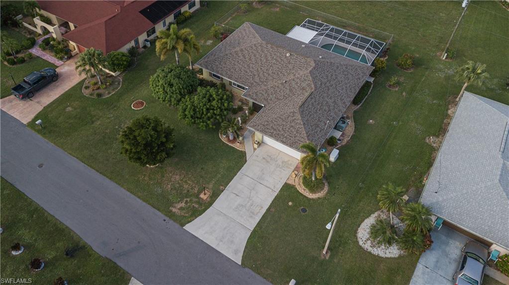 COUNTRY CLUB ESTATES - Residential