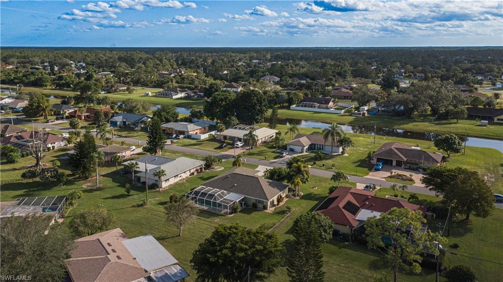 COUNTRY CLUB ESTATES - Residential