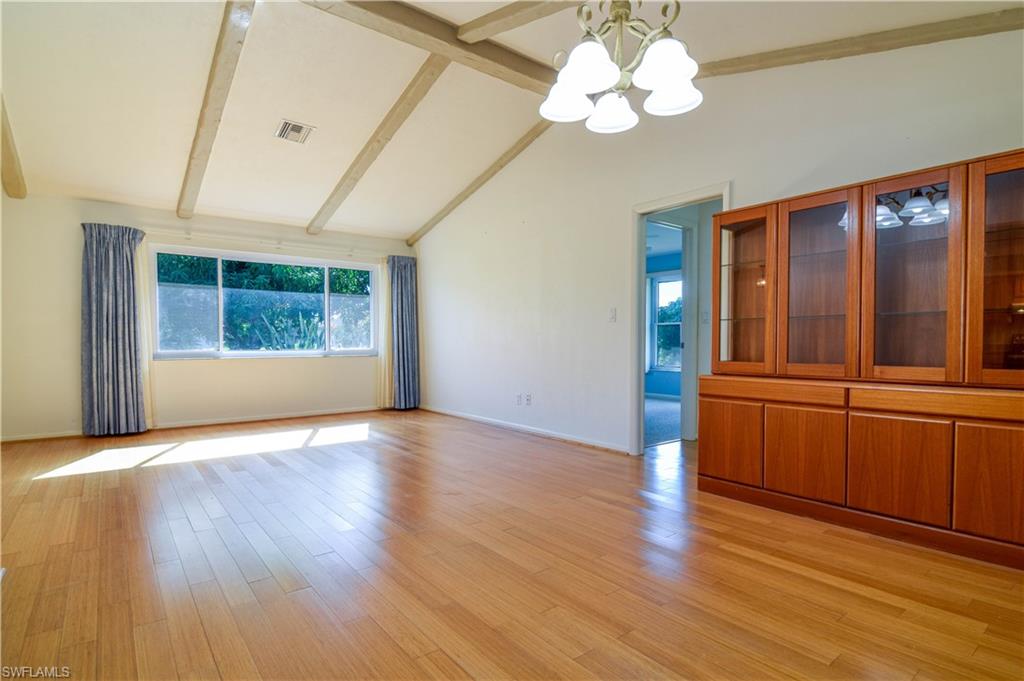 COUNTRY CLUB ESTATES - Residential