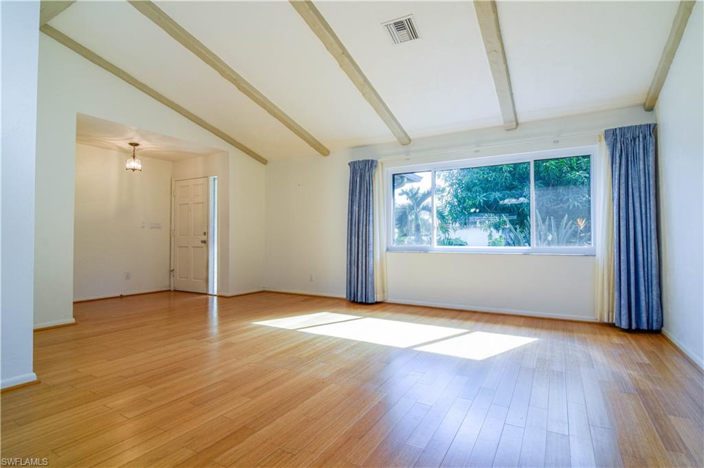 COUNTRY CLUB ESTATES - Residential