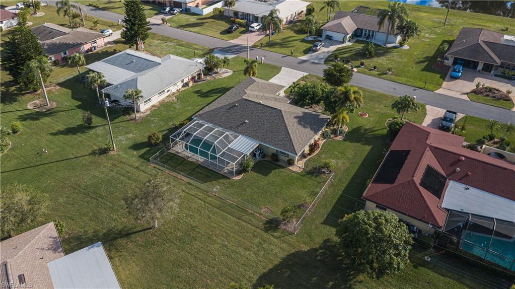 COUNTRY CLUB ESTATES - Residential