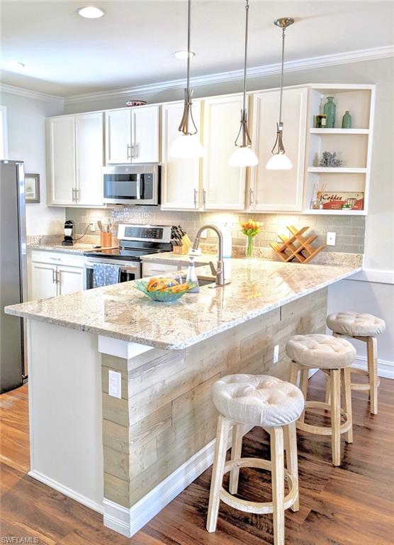 PORTOFINO SPRINGS - Residential