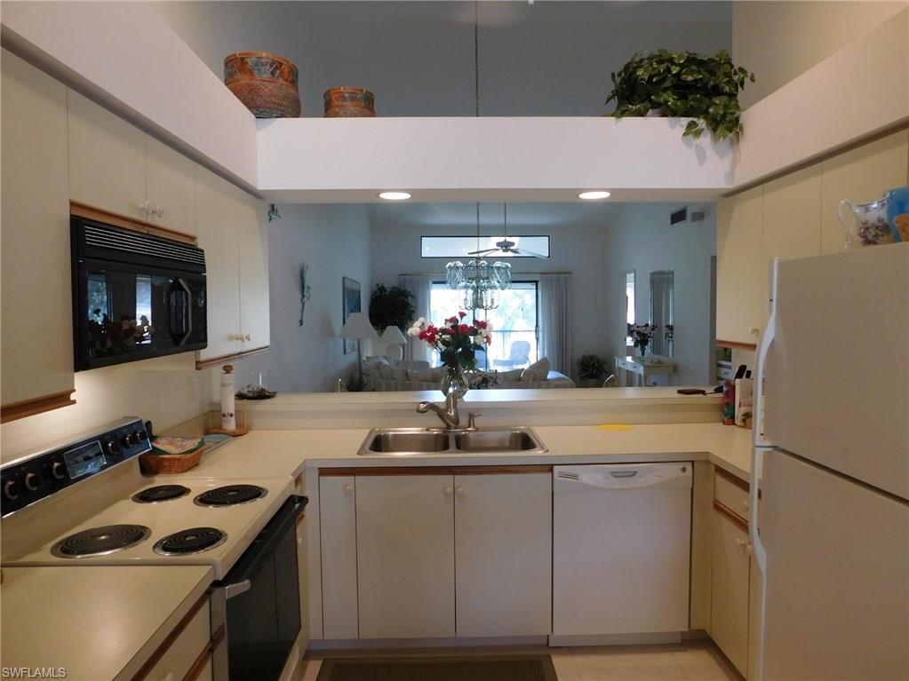 KELLY GREENS - Residential