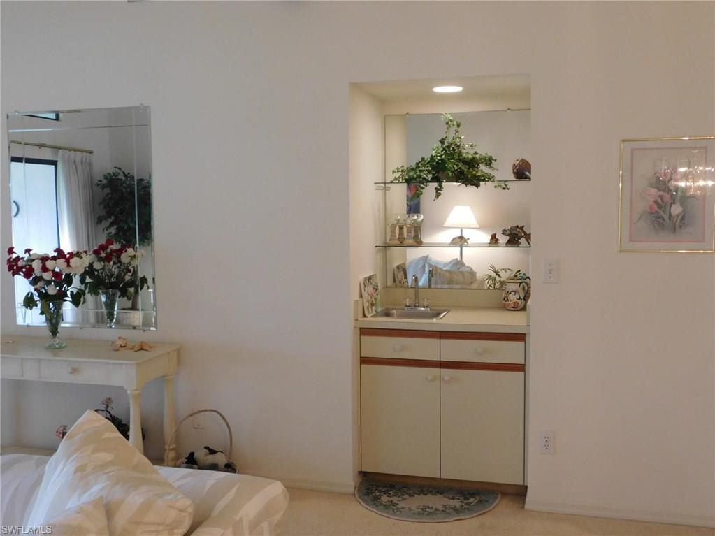 KELLY GREENS - Residential